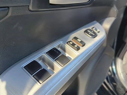 Used 2014 Toyota Camry SE image 11