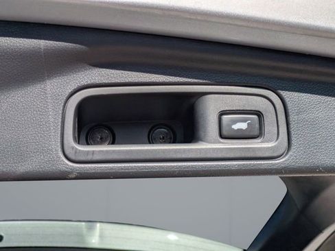 Used 2020 Honda Pilot Touring image 14