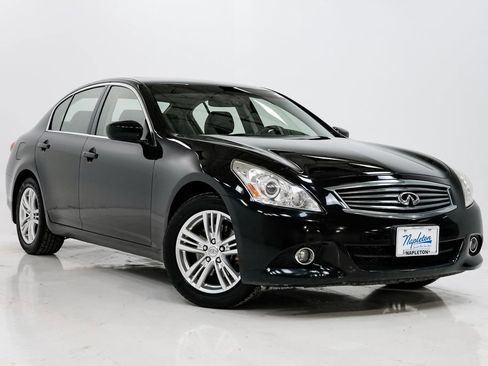 Used 2013 INFINITI G37 x w/ Premium Pkg image 5