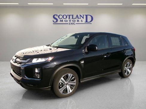 Used 2025 Mitsubishi Outlander Sport ES AWD/4WD image 2