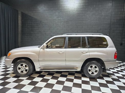 Used 2002 Toyota Land Cruiser image 27