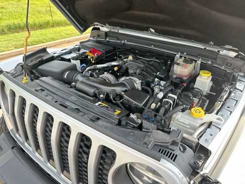 Used 2022 Jeep Gladiator Mojave w/ LED Lighting Group AWD/4WD image 27
