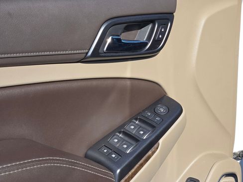 Used 2017 Chevrolet Tahoe LT image 12