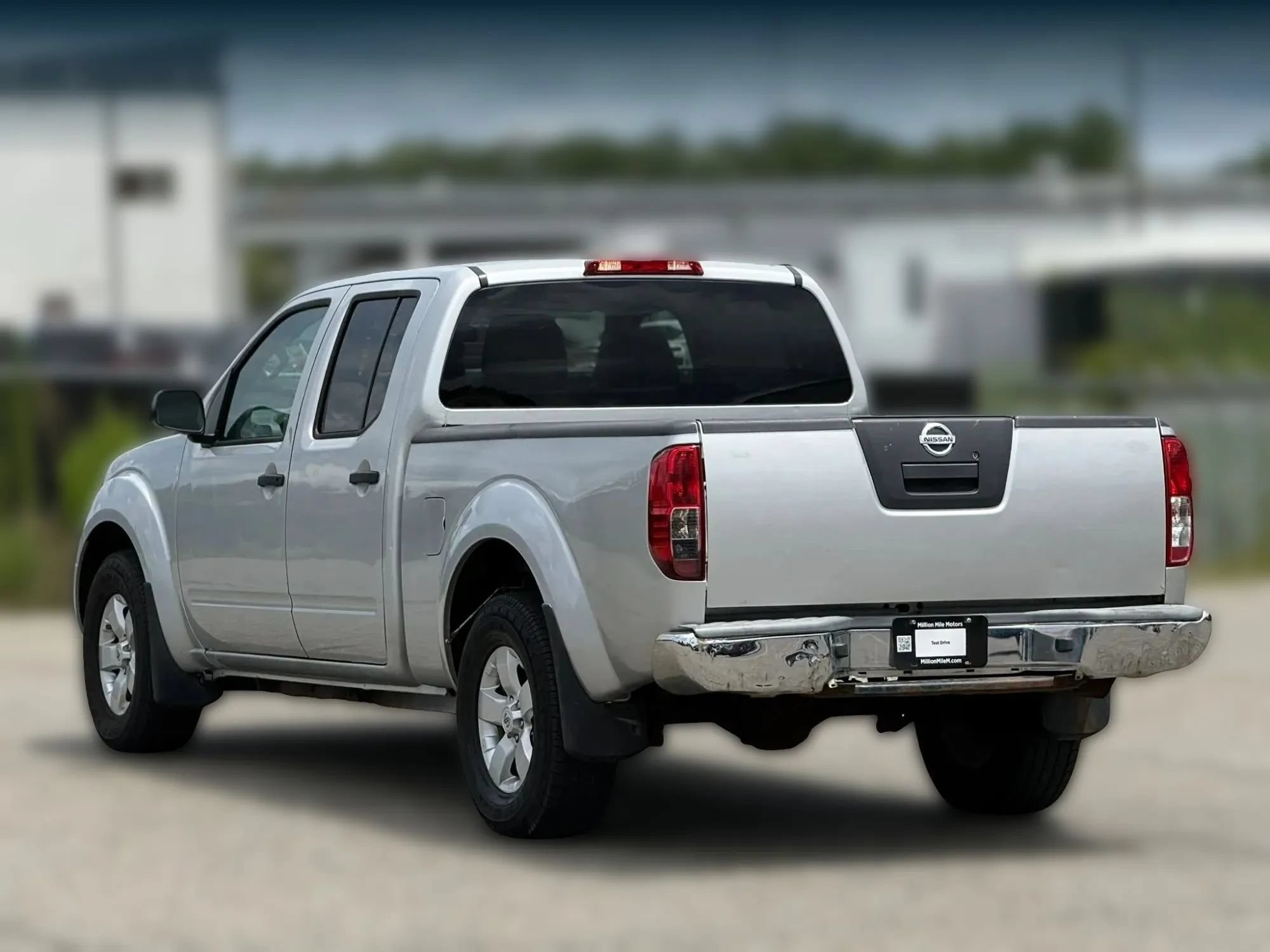 Used 2012 Nissan Frontier SV AWD/4WD image 10