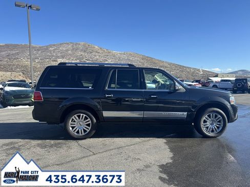 Used 2011 Lincoln Navigator L 4WD image 2