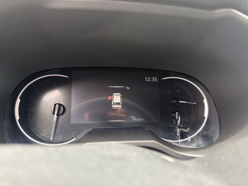Used 2024 Toyota RAV4 XLE FWD image 7