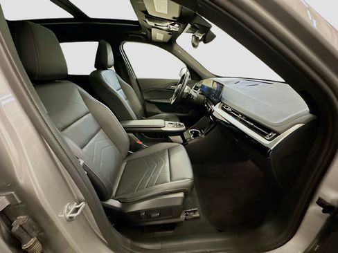 Used 2025 BMW X1 xDrive28i image 33