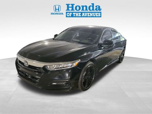 Used 2018 Honda Accord EX image 3