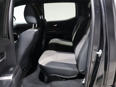 Used 2023 Toyota Tacoma TRD Sport image 18