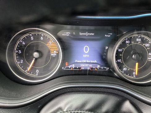Used 2020 Jeep Cherokee Limited AWD/4WD image 30