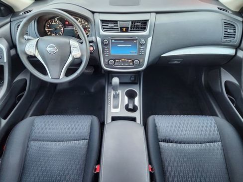 Used 2016 Nissan Altima 2.5 SV w/ Convenience Package image 25