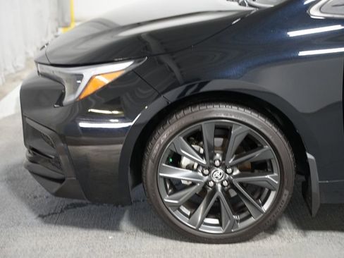 Used 2026 Toyota Corolla SE FWD image 5