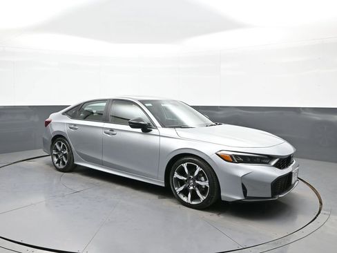 Used 2025 Honda Civic Sport Touring image 4