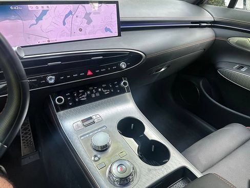 Certified 2026 Genesis GV70 2.5T Sport Prestige AWD/4WD image 15