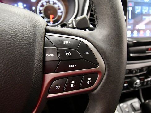 Used 2022 Jeep Cherokee Limited w/ Mopar Interior Package image 21