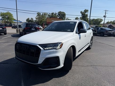 Used 2023 Audi SQ7 Prestige w/ Prestige Package AWD/4WD image 2