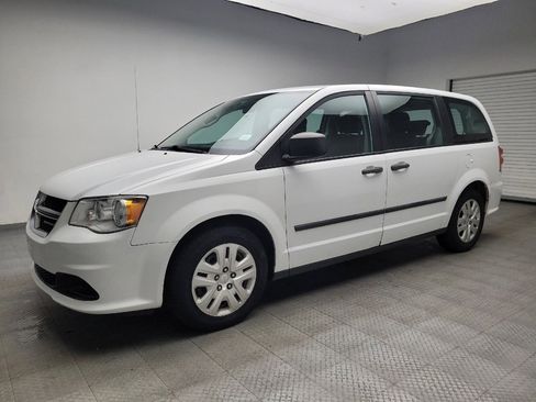 Used 2016 Dodge Grand Caravan American Value Package image 2
