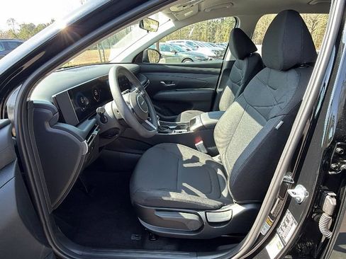 New 2026 Hyundai Tucson SE image 9