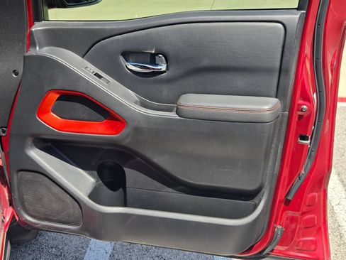 Used 2022 Nissan Frontier Pro-X RWD image 28