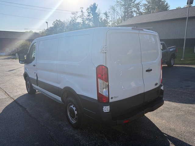 Used 2015 Ford Transit 250 130 Low Roof RWD image 8