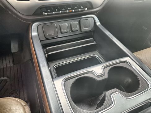 Used 2018 GMC Sierra 1500 SLT AWD/4WD image 19