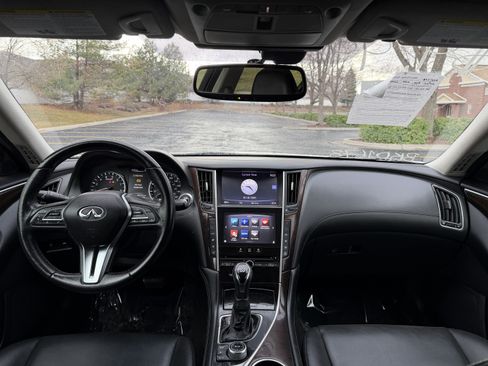 Used 2018 INFINITI Q50 Luxe RWD image 18