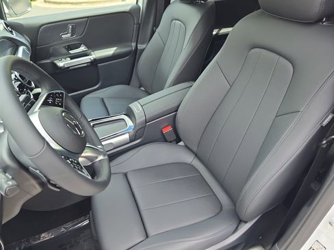 New 2026 Mercedes-Benz GLB 250 image 15