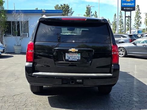 Used 2016 Chevrolet Suburban LT image 7