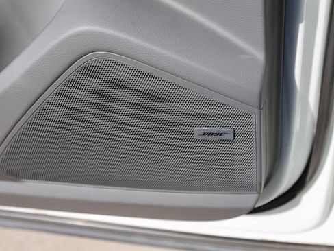 Certified 2022 Porsche Cayenne E-Hybrid image 22