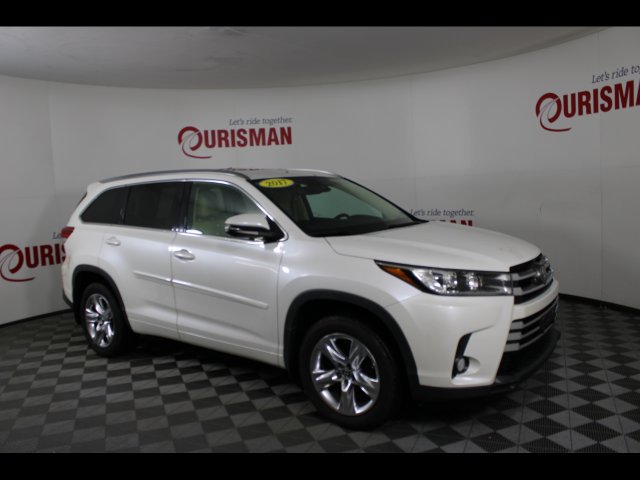 Used 2017 Toyota Highlander Limited w/ Protection Package #3 AWD/4WD image 8