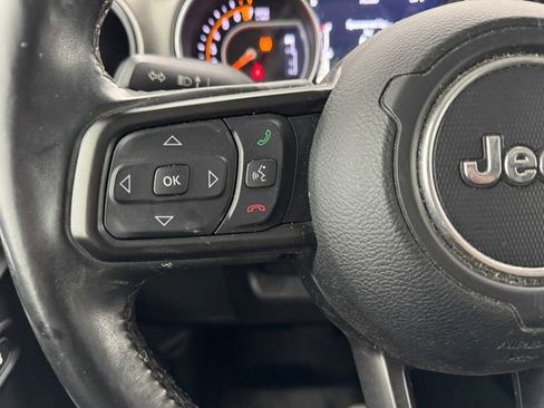 Used 2022 Jeep Gladiator Willys image 21