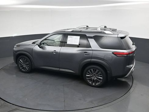 Used 2022 Nissan Pathfinder SL w/ SL Premium Package AWD/4WD image 40