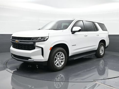 Used 2021 Chevrolet Tahoe LS RWD image 1