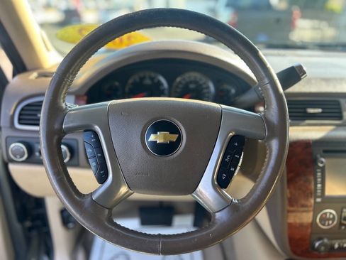 Used 2012 Chevrolet Tahoe LTZ image 12