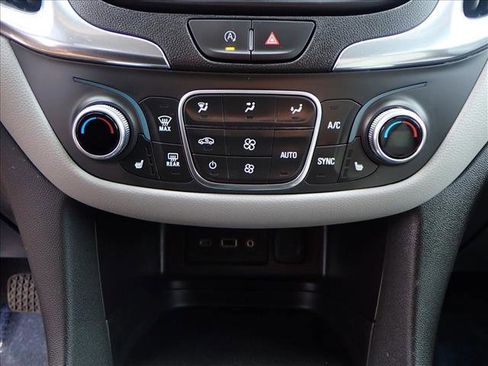 Certified 2024 Chevrolet Equinox LT image 19