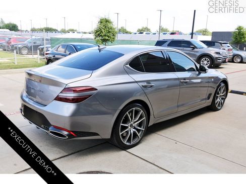Used 2026 Genesis G70 2.5T RWD image 9