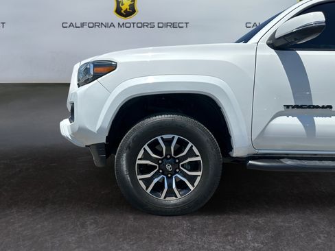 Used 2022 Toyota Tacoma TRD Sport w/ TRD Premium Sport Package RWD image 14