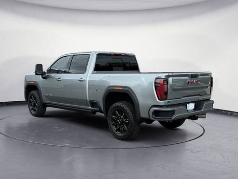 Used 2026 GMC Sierra 2500 AT4 w/ AT4 Premium Plus Package AWD/4WD image 6