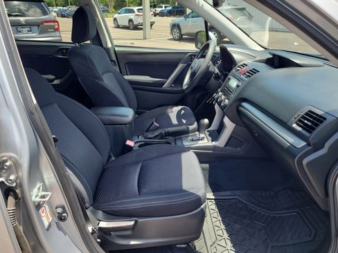 Used 2015 Subaru Forester 2.5i Premium AWD/4WD image 18