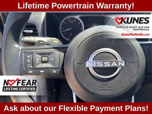 Used 2023 Nissan Rogue S AWD/4WD image 20