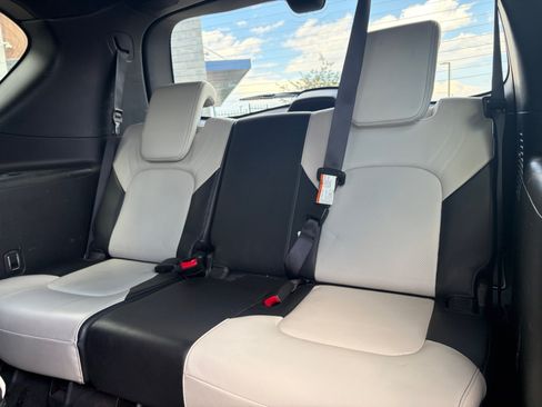 Used 2019 INFINITI QX80 Limited AWD/4WD image 16