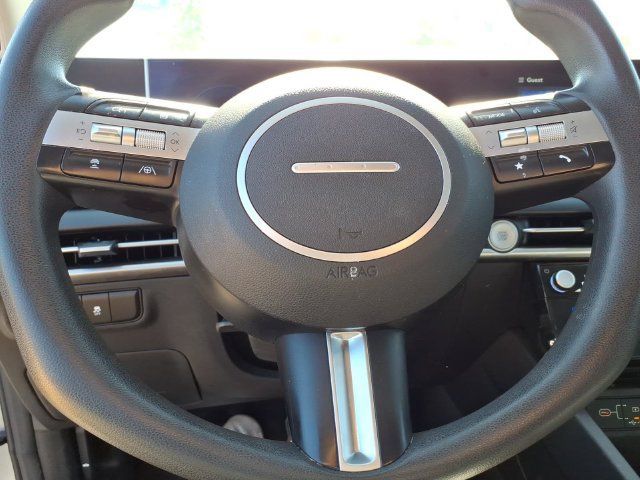 Used 2025 Hyundai Tucson SEL AWD/4WD image 16