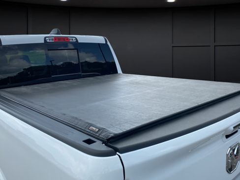 Used 2022 RAM 1500 Limited w/ Body Color Bumper Group AWD/4WD image 39