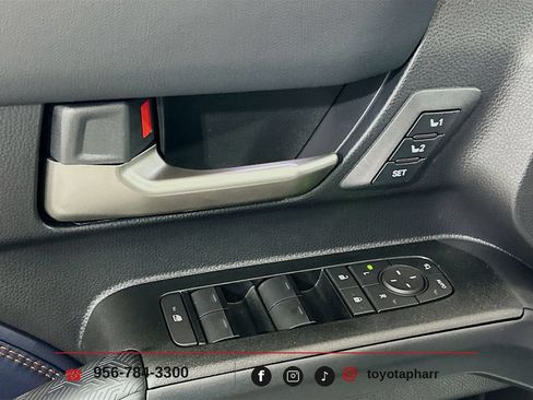 New 2026 Toyota 4Runner Platinum AWD/4WD image 17