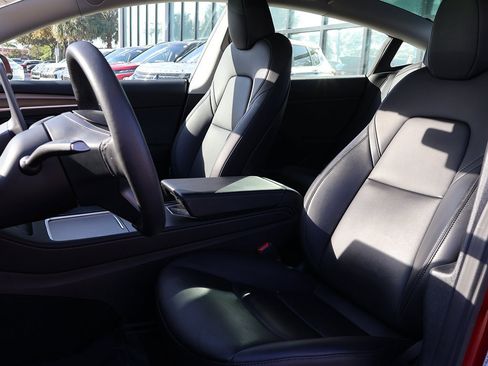 Used 2023 Tesla Model 3 Standard Range image 27