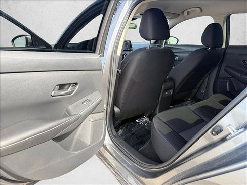 Used 2024 Nissan Sentra SV FWD image 20