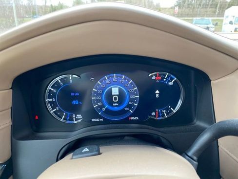 Used 2020 Cadillac Escalade Platinum AWD/4WD image 23