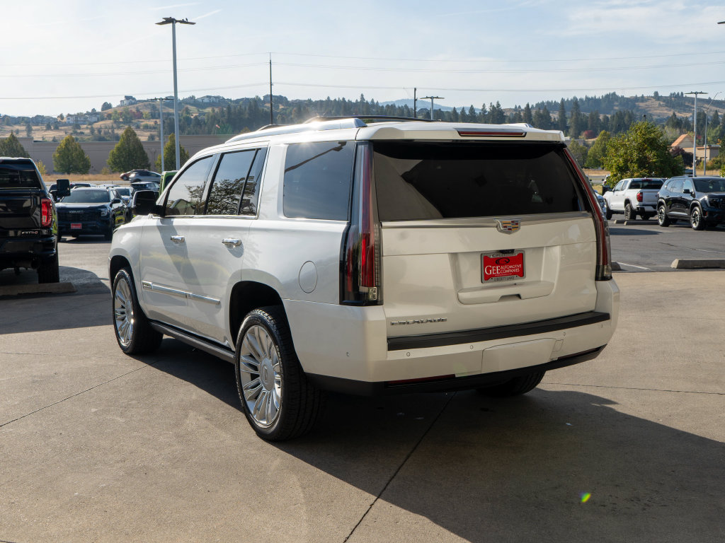 Used 2019 Cadillac Escalade Platinum AWD/4WD image 5