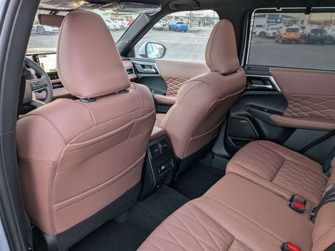 New 2026 Mitsubishi Outlander SEL image 27