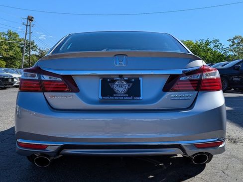 Used 2017 Honda Accord Sport Special Edition image 8